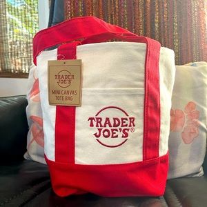 ❤️ Trader Joe’s REDMini TOTE BNWT